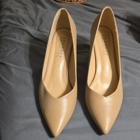 Journee Collection Women's Beige Block Heels - Picture 1 of 13